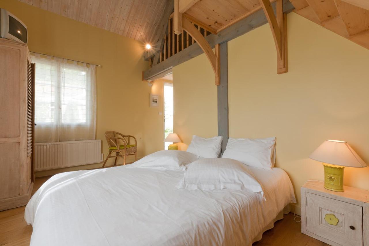 Domaine De La Combotte Bed & Breakfast Nantoux Exterior foto